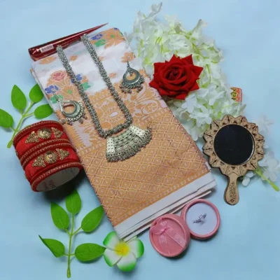 কাতান শাড়ি